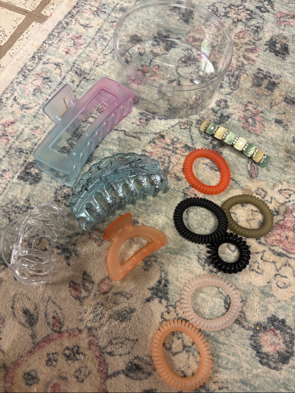 Assorted Hair Claw Clips & Coil Hair Ties - Pastel and Neutral Mix